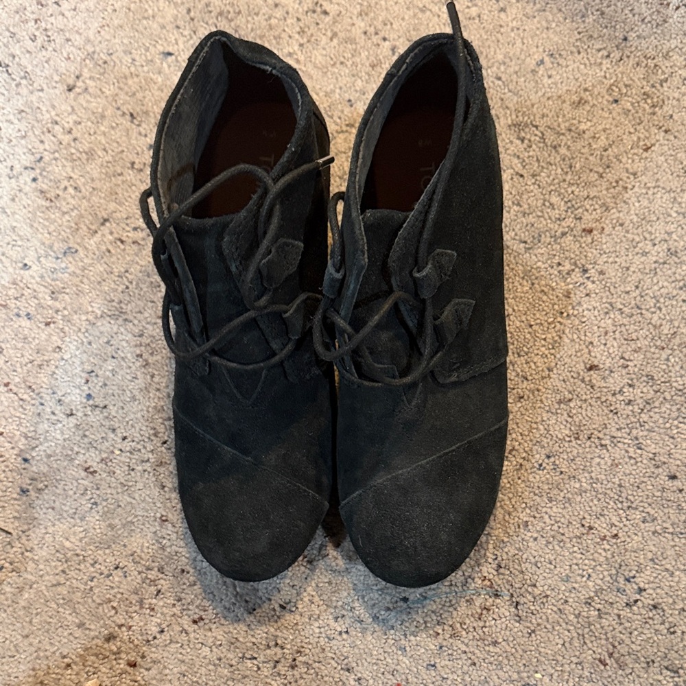 Toms Black Suede Lace-Up Shoes